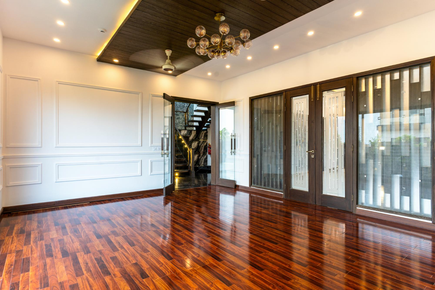 7 simple steps for refinishing hardwood floors at Houston Flooring Company TX